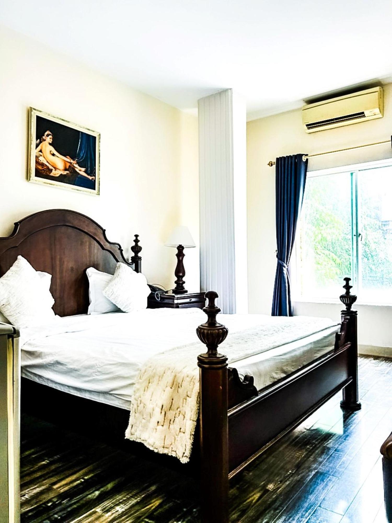 Hoang Le 2* TP. Hồ Chí Minh